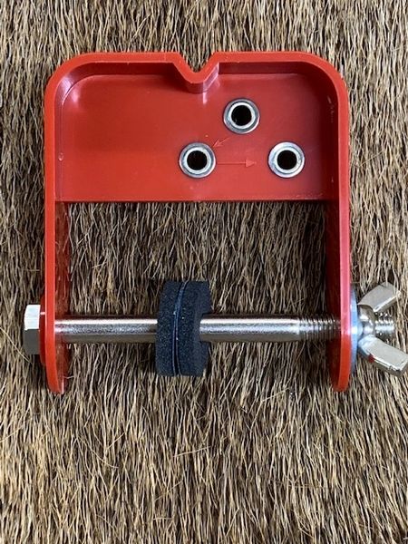 bowstring serving tool